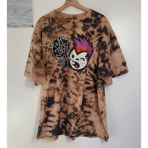 Bleach dyed T-shirt